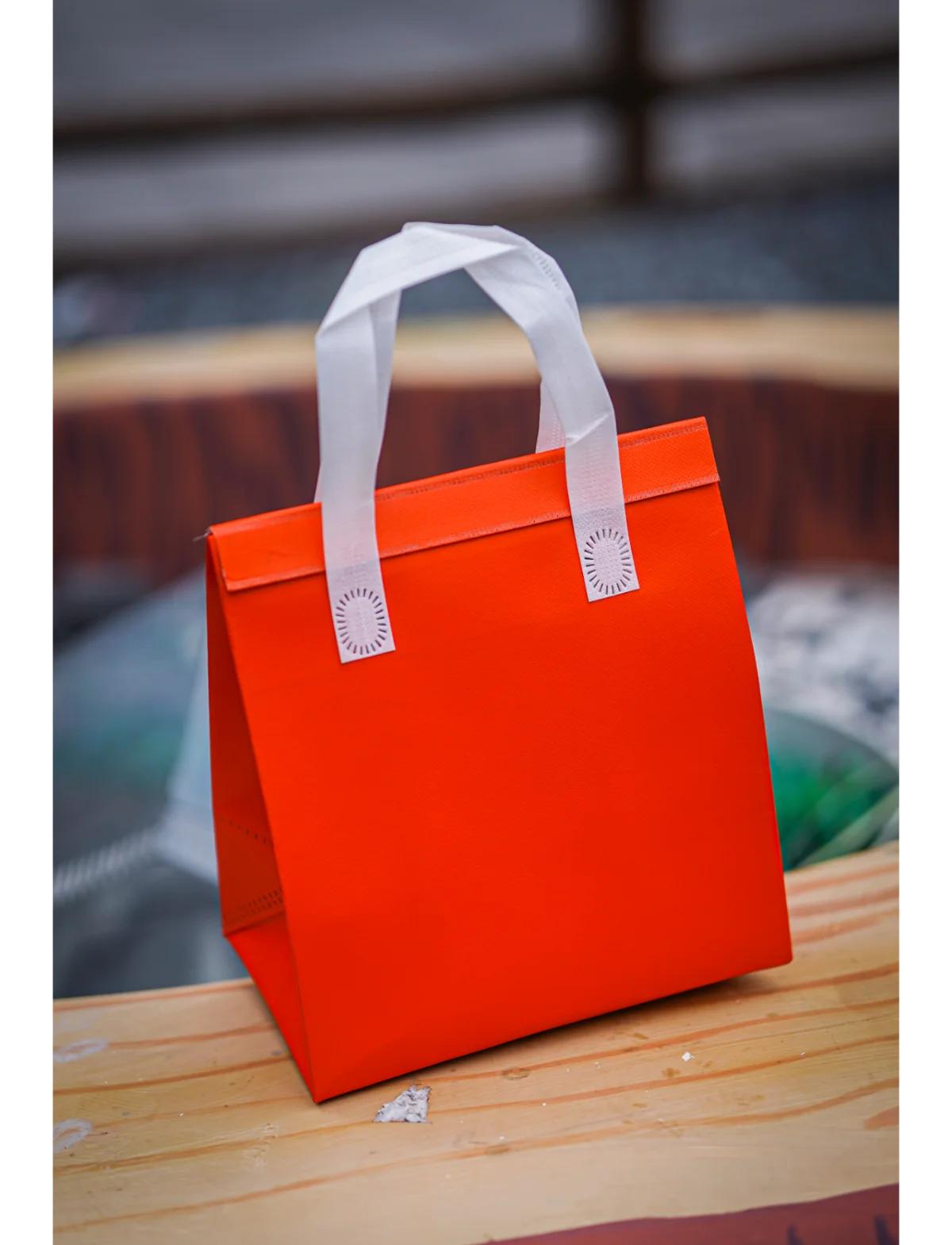 環(huán)保新風(fēng)尚 彩色無紡布手提袋的綠色魅力